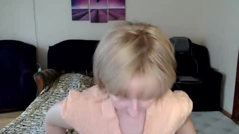 Snapshot of tattease chatting on September 17, 2025, 11:56 am Tattease online show from September 17, 2025, 11:56 am