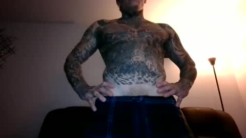 Snapshot of tatteddaddy9000 chatting on October 1, 2025, 5:24 am D-Man online show from October 1, 2025, 5:24 am
