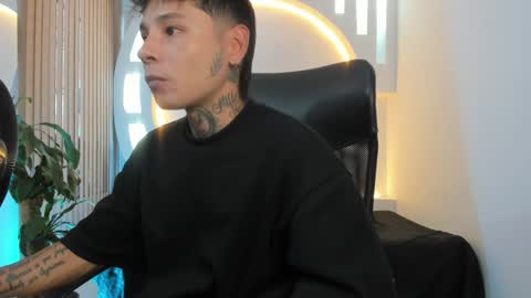 Snapshot of tattokoi chatting on January 29, 2025, 10:32 pm tattokoi online show from January 29, 2025, 10:32 pm