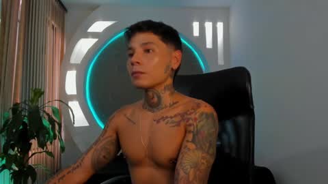 Snapshot of tattokoi chatting on February 3, 2025, 8:35 pm tattokoi online show from February 3, 2025, 8:35 pm