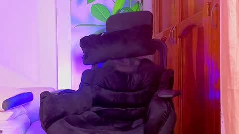 Snapshot of tattokoi chatting on November 22, 2025, 1:37 am tattokoi online show from November 22, 2025, 1:37 am