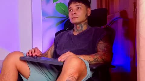 Snapshot of tattokoi chatting on November 23, 2025, 2:33 am tattokoi online show from November 23, 2025, 2:33 am