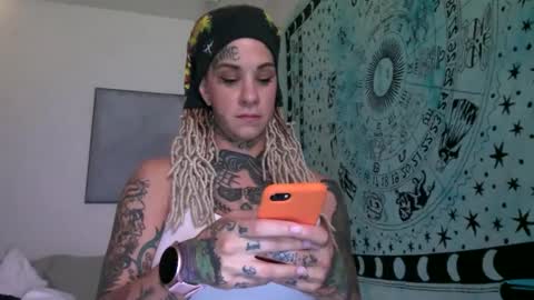 Snapshot of tattooed_natalia chatting on January 10, 2025, 9:44 am Natalia 3 online show from January 10, 2025, 9:44 am