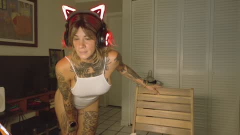 Snapshot of tattooed_natalia chatting on January 22, 2025, 12:49 pm Natalia 3 online show from January 22, 2025, 12:49 pm