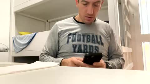 Snapshot of tatuador40 chatting on December 29, 2024, 12:45 pm Tatuador40 online show from December 29, 2024, 12:45 pm