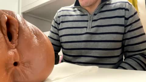 Snapshot of tatuador40 chatting on March 9, 2025, 11:14 pm Tatuador40 online show from March 9, 2025, 11:14 pm