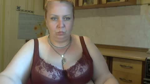 tatyanka_ online show from May 19, 2026, 2:12 pm