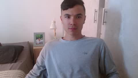 Snapshot of taurus4k chatting on December 7, 2024, 4:03 pm taurus4k online show from December 7, 2024, 4:03 pm