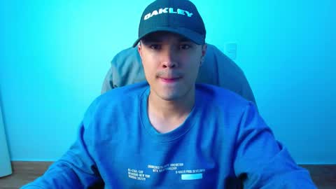 Snapshot of taurus4k chatting on February 19, 2025, 11:25 pm taurus4k online show from February 19, 2025, 11:25 pm