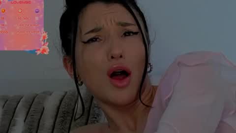 TayaKayan online show from February 10, 2025, 6:20 am