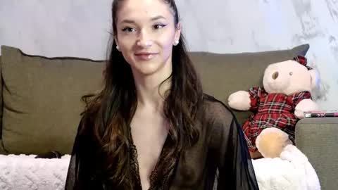 TayaKayan online show from December 19, 2025, 10:22 am