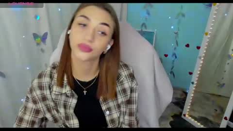 Tayla online show from June 17, 2026, 7:22 am