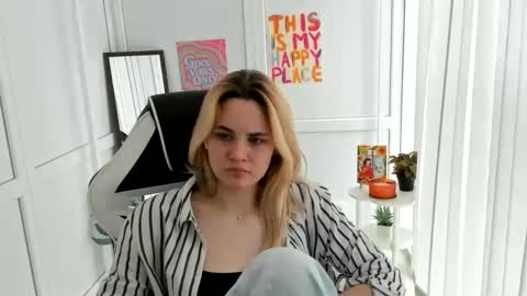 Snapshot of tayla_shy chatting on June 10, 2026, 6:56 am Tay online show from June 10, 2026, 6:56 am