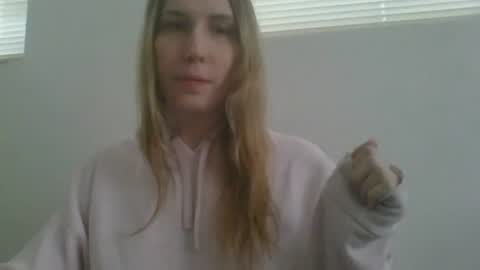 Snapshot of taylafox chatting on March 8, 2025, 12:41 pm taylafox online show from March 8, 2025, 12:41 pm