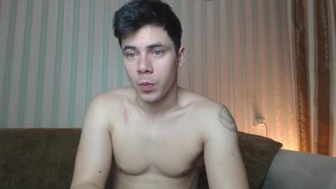 Snapshot of tayler_durden_1 chatting on January 1, 2025, 4:18 am ... online show from January 1, 2025, 4:18 am