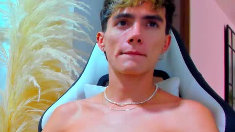 Snapshot of tayler_swift1 chatting on January 10, 2026, 7:48 pm tayler_swift1 online show from January 10, 2026, 7:48 pm