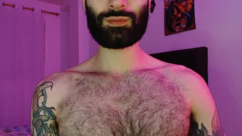 Snapshot of taylor__06 chatting on February 4, 2025, 7:40 am Taylor online show from February 4, 2025, 7:40 am