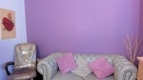 Taylor Bennet online show from October 17, 2025, 12:08 pm