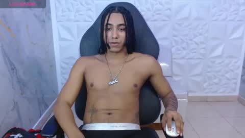 Snapshot of taylor_bigdick18 chatting on March 8, 2026, 8:01 pm Taylor online show from March 8, 2026, 8:01 pm