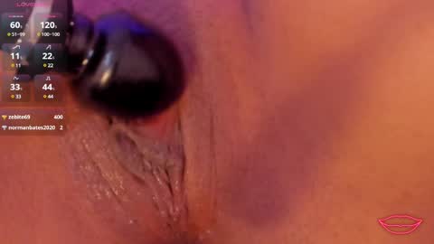 Snapshot of taylor_walton chatting on March 12, 2025, 3:29 pm Taylor online show from March 12, 2025, 3:29 pm