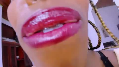 taylorslims online show from July 23, 2026, 2:37 pm