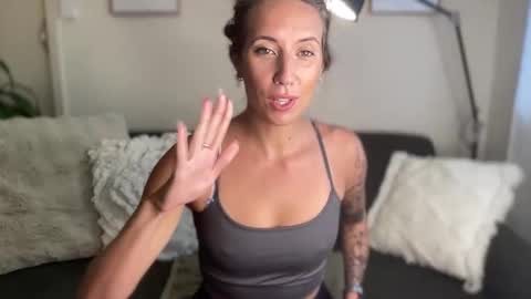 Taylor online show from March 1, 2026, 11:40 pm