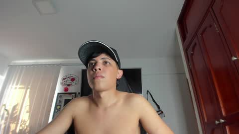 Snapshot of taylorsorf chatting on December 14, 2024, 8:08 pm taylorsorf online show from December 14, 2024, 8:08 pm