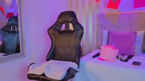 Snapshot of tayra_pradit chatting on June 29, 2026, 7:03 pm tayra online show from June 29, 2026, 7:03 pm
