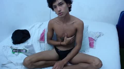 Snapshot of tayronx33 chatting on December 13, 2024, 4:16 pm Tayron online show from December 13, 2024, 4:16 pm