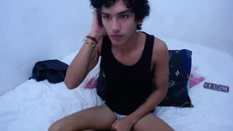 Snapshot of tayronx33 chatting on January 4, 2025, 4:43 pm Tayron online show from January 4, 2025, 4:43 pm