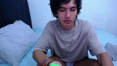 Snapshot of tayronx33 chatting on January 19, 2025, 5:18 pm Tayron online show from January 19, 2025, 5:18 pm