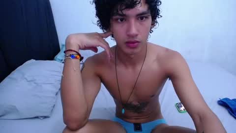 Snapshot of tayronx33 chatting on January 23, 2025, 11:26 pm Tayron online show from January 23, 2025, 11:26 pm