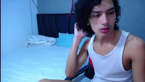 Snapshot of tayronx33 chatting on October 6, 2025, 4:26 pm Tayron online show from October 6, 2025, 4:26 pm