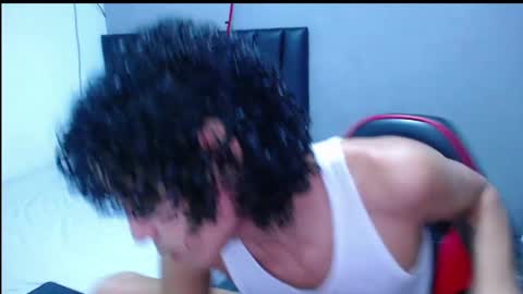 Snapshot of tayronx33 chatting on October 16, 2025, 3:35 pm Tayron online show from October 16, 2025, 3:35 pm