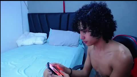 Snapshot of tayronx33 chatting on October 27, 2025, 6:45 pm Tayron online show from October 27, 2025, 6:45 pm