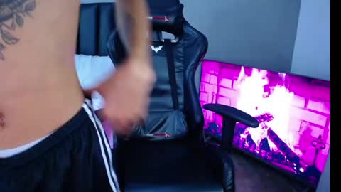 Tayron online show from April 29, 2026, 5:30 pm