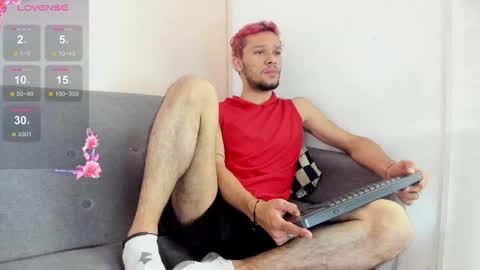 Snapshot of tayson_scott chatting on January 19, 2026, 1:15 pm Tayson online show from January 19, 2026, 1:15 pm