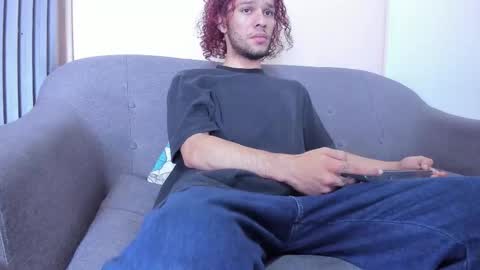 Snapshot of tayson_scott chatting on February 18, 2026, 1:34 am Tayson online show from February 18, 2026, 1:34 am