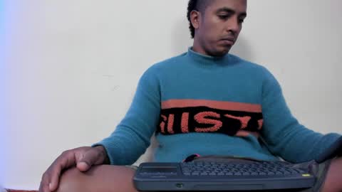 Snapshot of taysonysasha chatting on April 19, 2026, 11:07 pm ask for cum online show from April 19, 2026, 11:07 pm