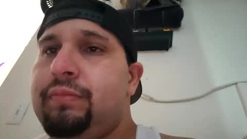 Snapshot of tboy833 chatting on March 1, 2025, 6:43 pm Luis online show from March 1, 2025, 6:43 pm