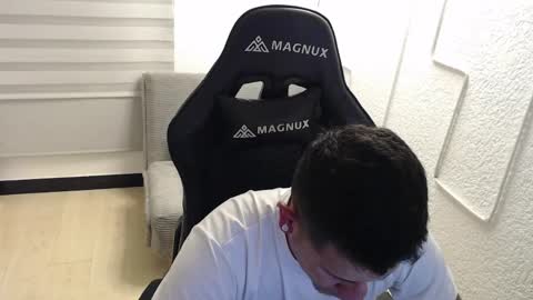 DYNAMITE DUO69 online show from April 6, 2026, 12:06 pm