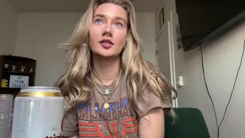 Katy online show from September 15, 2025, 12:21 am