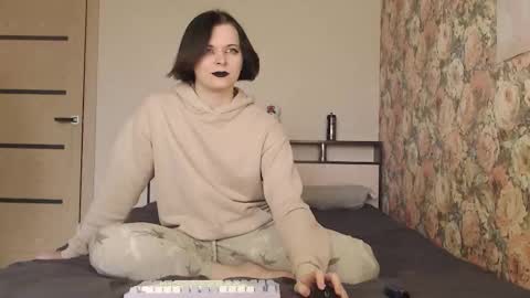 July online show from March 2, 2026, 10:33 am