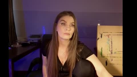 teasingelly online show from October 26, 2025, 5:02 am