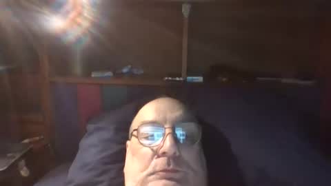 Mark online show from October 18, 2025, 7:42 am