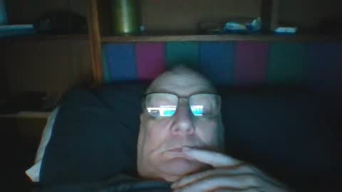 Snapshot of tebb61 chatting on June 30, 2026, 6:25 am Mark online show from June 30, 2026, 6:25 am