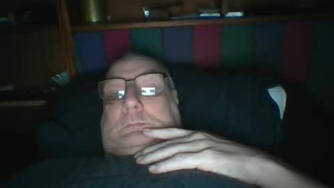 Snapshot of tebb61 chatting on July 3, 2026, 7:15 am Mark online show from July 3, 2026, 7:15 am