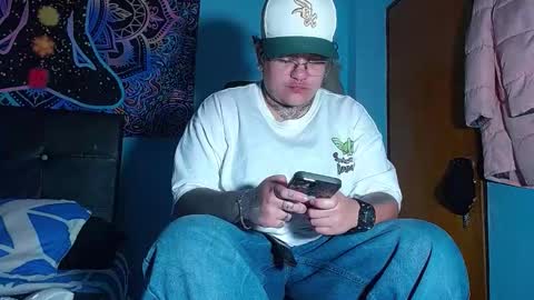 Charlee He online show from March 4, 2026, 12:49 am