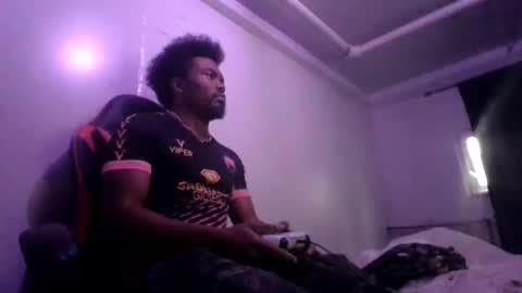 Snapshot of tediibear22 chatting on October 11, 2025, 8:18 pm tediibear22 online show from October 11, 2025, 8:18 pm