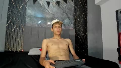 Tedy online show from April 21, 2026, 7:39 pm